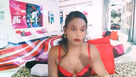 Leah online show from 15, 9, 2025
