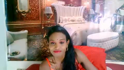 Leah online show from 7, 10, 2025
