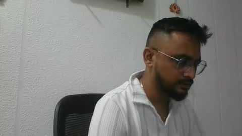 Indian lover online show from 5, 11, 2025