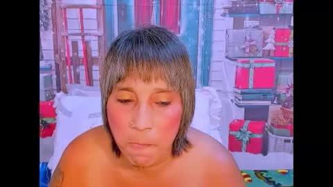 indianroxy27 online show from 5, 12, 2025