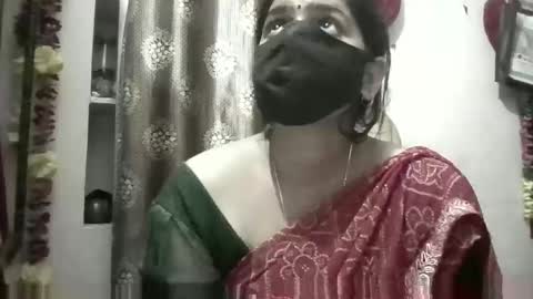 indiansexyqueen online show from 4, 2, 2026