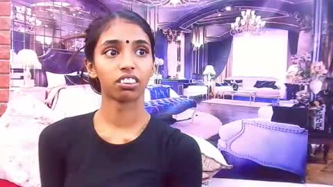 indiansexyslender4u2luv online show from 17, 11, 2025