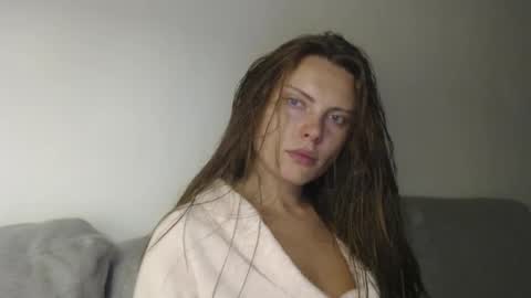 Snapshot of infinitiq45 chatting on 26, 9, 2025 Sweet girl online show from 26, 9, 2025