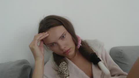 Snapshot of infinitiq45 chatting on 29, 9, 2025 Sweet girl online show from 29, 9, 2025