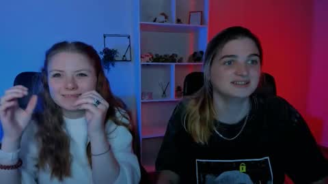 Snapshot of inga_gree chatting on 9, 10, 2025 inga_gree online show from 9, 10, 2025