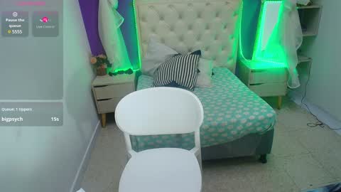 Ingrid petite online show from 13, 12, 2024