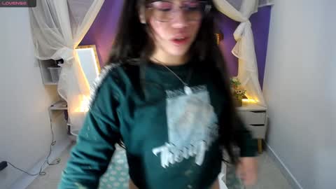 Ingrid petite online show from 29, 12, 2024