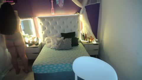 Ingrid petite online show from 23, 1, 2025