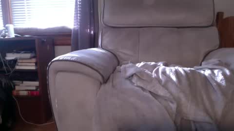 Snapshot of inmybackyard chatting on 10, 2, 2025 InMyBackyard online show from 10, 2, 2025