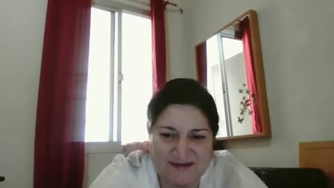 inna46_ online show from 28, 1, 2025