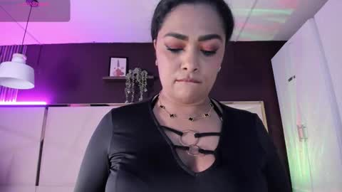 Snapshot of inndrahot chatting on 17, 11, 2025 Indra online show from 17, 11, 2025