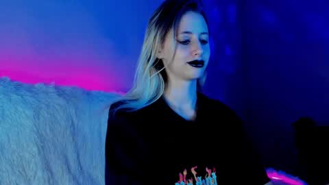 Snapshot of inner_light___ chatting on 8, 12, 2024 Venera online show from 8, 12, 2024