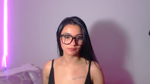 Abril online show from 17, 9, 2025