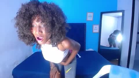 innocent_sexybaby online show from 27, 10, 2025