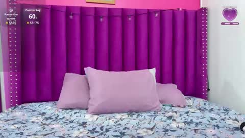 Snapshot of innocenthazel chatting on 17, 3, 2026 innocenthazel online show from 17, 3, 2026