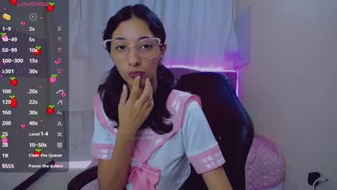Snapshot of inocent_luna chatting on 13, 12, 2024 Luna moon online show from 13, 12, 2024