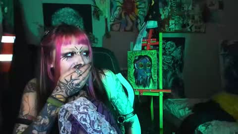 Snapshot of insunnity666 chatting on 5, 3, 2026 Insunnity666 online show from 5, 3, 2026