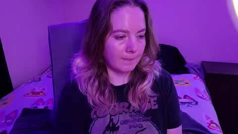 Snapshot of internetfairy_xo chatting on 7, 3, 2026 Faye online show from 7, 3, 2026