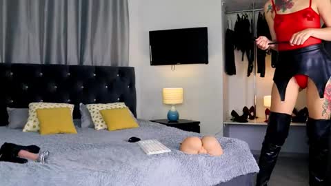 inviting_tina online show from 11, 11, 2025