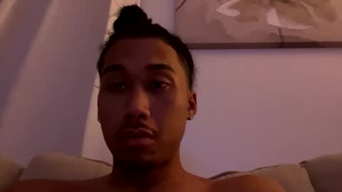 Snapshot of inyabitcch chatting on 11, 2, 2025 Raxton online show from 11, 2, 2025