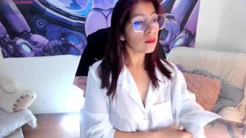 Snapshot of irene_casas chatting on 19, 10, 2025 Irene Casas online show from 19, 10, 2025