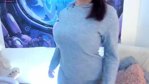 Snapshot of irene_casas chatting on 23, 10, 2025 Irene Casas online show from 23, 10, 2025