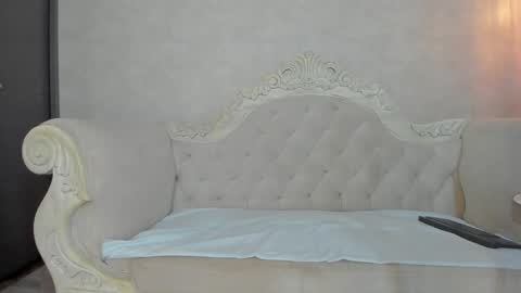 Irinnah Lottus online show from 7, 2, 2025