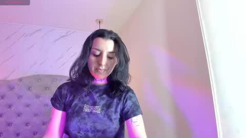 iris_77 online show from 2, 10, 2025