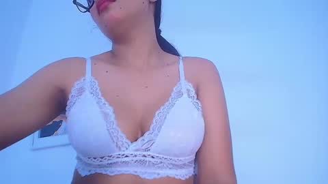 Snapshot of iris_jackson chatting on 13, 9, 2025 iris_jackson online show from 13, 9, 2025