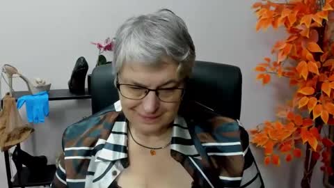 I R I S online show from 11, 12, 2024
