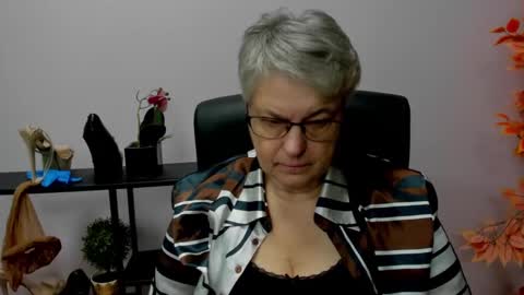 I R I S online show from 17, 12, 2024