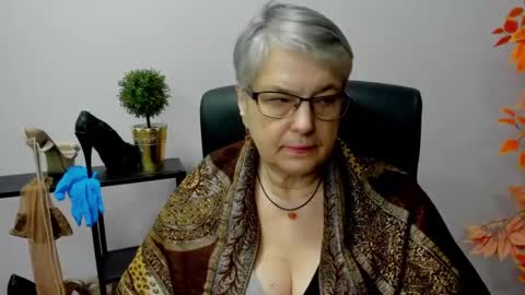 I R I S online show from 10, 1, 2025