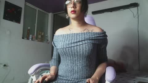 Camilla online show from 21, 1, 2025