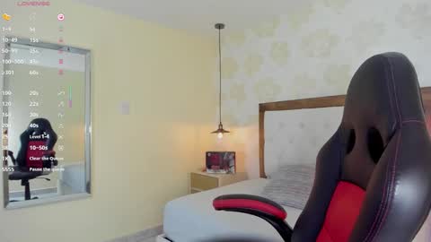 Snapshot of irisclark1 chatting on 8, 11, 2025 Iris online show from 8, 11, 2025