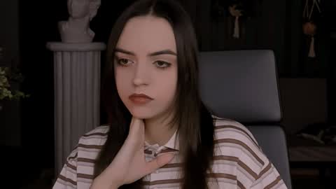 Iris online show from 5, 12, 2024