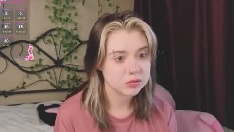 I am Cutie Iris3 online show from 29, 11, 2025