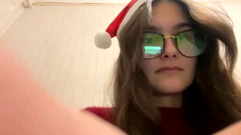 irisss31 online show from 14, 12, 2024