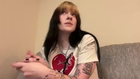 irissweets online show from 15, 2, 2026