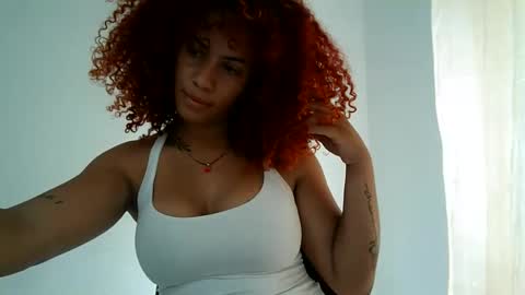 Snapshot of isa_bellaxx23 chatting on 12, 9, 2025 isa_bellaxx23 online show from 12, 9, 2025