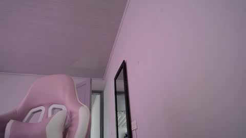 Isabella  online show from 10, 2, 2026