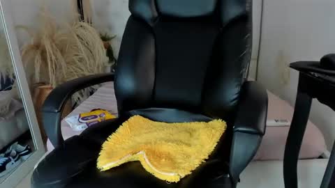 Snapshot of isaac_cryston chatting on 18, 2, 2026 isaac_cryston online show from 18, 2, 2026