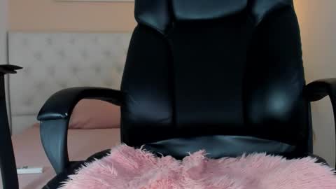 Snapshot of isaac_cryston chatting on 12, 3, 2026 isaac_cryston online show from 12, 3, 2026