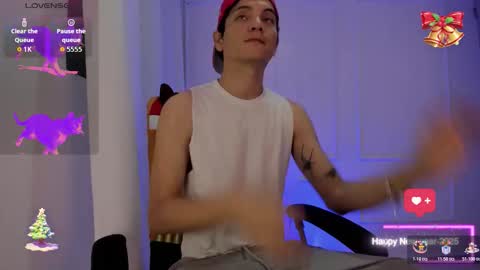 Snapshot of isaac_miler chatting on 15, 12, 2025 isaac online show from 15, 12, 2025