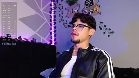 Snapshot of isaac_saenz chatting on 2, 12, 2024 Isaac Saenz. online show from 2, 12, 2024