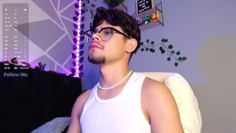 Snapshot of isaac_saenz chatting on 3, 12, 2024 Isaac Saenz. online show from 3, 12, 2024