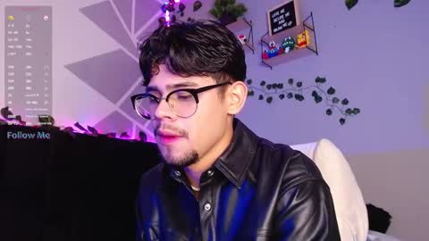 Snapshot of isaac_saenz chatting on 5, 12, 2024 Isaac Saenz. online show from 5, 12, 2024