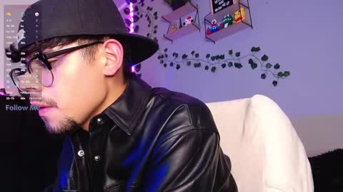 Snapshot of isaac_saenz chatting on 5, 12, 2024 Isaac Saenz. online show from 5, 12, 2024