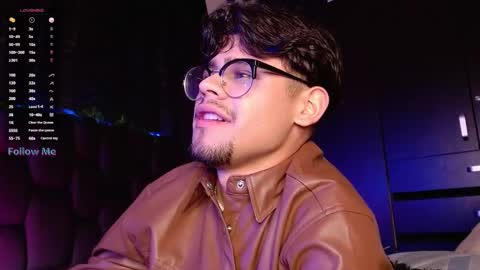 Snapshot of isaac_saenz chatting on 15, 12, 2024 Isaac Saenz. online show from 15, 12, 2024