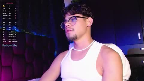 Snapshot of isaac_saenz chatting on 19, 12, 2024 Isaac Saenz. online show from 19, 12, 2024