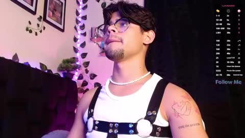 Snapshot of isaac_saenz chatting on 14, 2, 2025 Isaac Saenz. online show from 14, 2, 2025